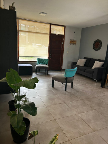 Casa De Cuatro Dormitorios Sobre Av. Tissera, Mendiolaza, Sierras Chicas De Córdoba