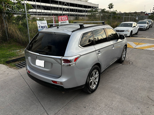 Mitsubishi Outlander 2.4 Limited L4/ At