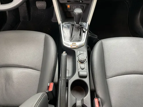 Mazda 2 1.5 Touring At 4x2 2025