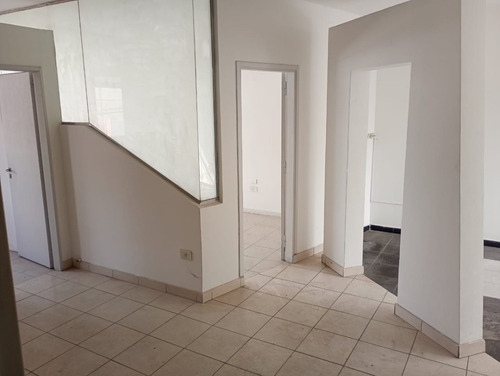 Oficina / Consultorio / Departamento En Alquiler En Pilar (apto Profesional)