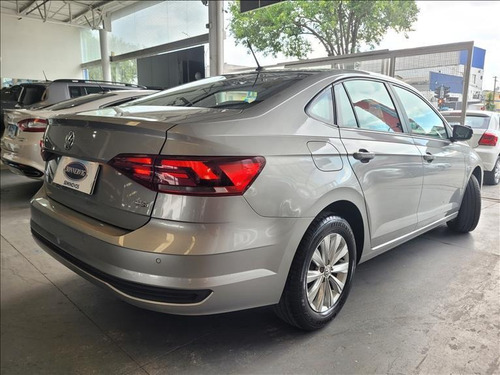 Imagem 3 de 8 de Volkswagen Virtus 1.6 Msi Total Flex Manual
