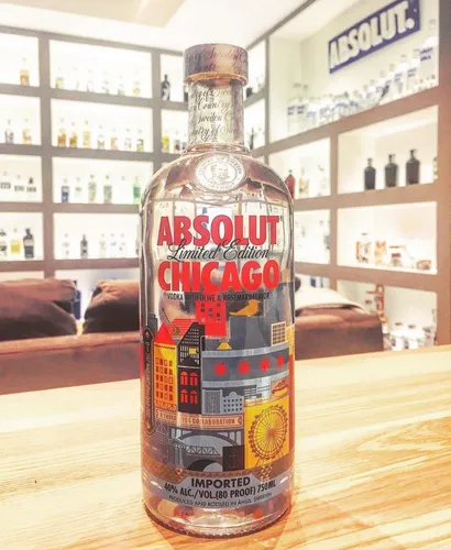 Absolut Chicago ( Olive & Rosemary ) Plaza Serrano