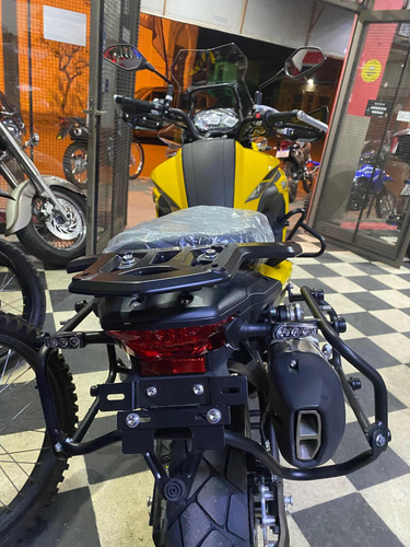 Imagen 10 de 18 de Benelli Trk 502 X