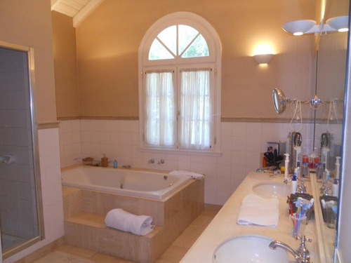 Imagen 20 de 27 de Venta Casa 5 Dormitorios En Suite En Highland Park