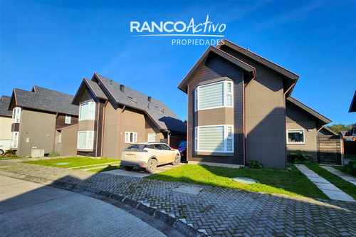 Arriendo De Hermosa Casa En Torobayo 4d 4b En Valdivia