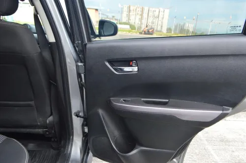 Suzuki Vitara 2wd At