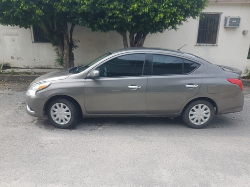 Imagen 2 de 14 de Nissan Versa 2017 1.6 Drive At