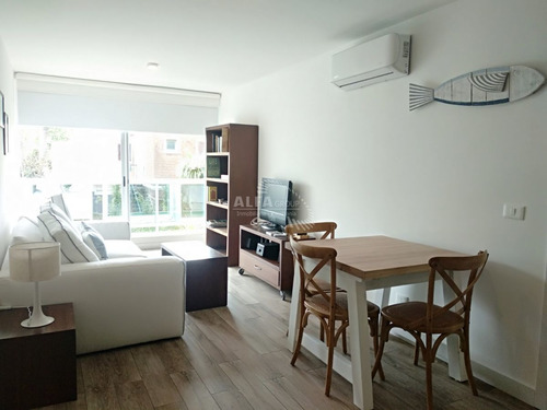 Imagen 2 de 7 de Oportunidad ! A Pasos Del Puerto, 1 Dormitorio