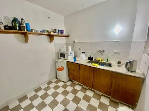 Imagen 13 de 18 de Planta Alta De Estilo / Ideal Uso Profesional Institucional