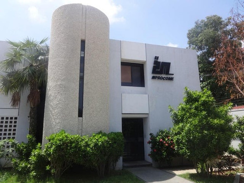 Amp, Mls #23-27953 Vende Edificio En Zona Norte