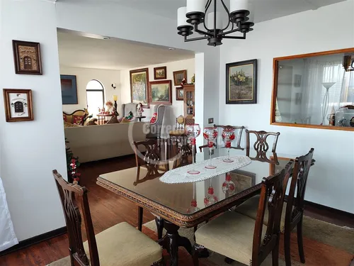 Departamento En Venta De 4 Dorm. En Raúl Labbé Lo Barnechea