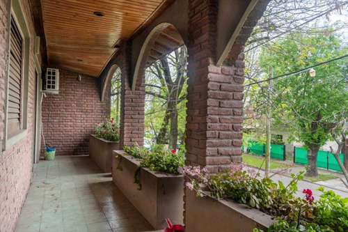 Imagen 15 de 19 de 505 Entre 19 Camino Gral Belgrano - Casa De 3 Dormitorios En Venta En Gonnet-