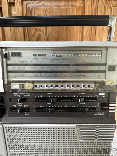 Radio Grabador Antiguo Sharp (Usado)