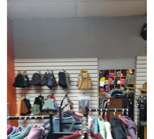 Amplio Y Céntrico Local Comercial En Ancud