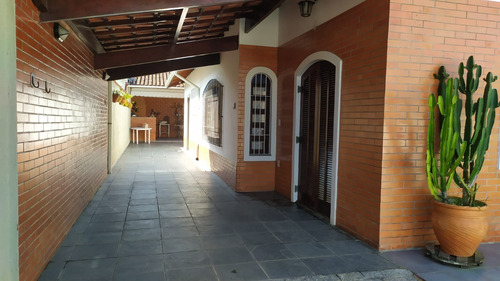 Imagem 8 de 30 de Casa Isolada 2 Dormitórios Interno, Mais 1 Dormitório Suite Na Edícula, Área De Churrascos E Festas Avarandado, Balneário Flórida Pertinho Do Mar! - Ca00027 - 70147982