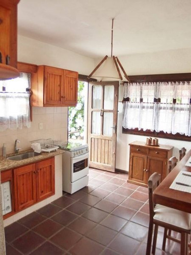 Casa En Alquiler Por Temporada De 4 Dormitorios En Pinares