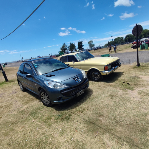 Peugeot 207 1.6 Sedan Xt Premium