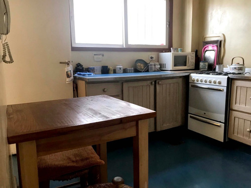 Imagen 7 de 13 de Impecable Ph Tipo Casa Todo En Pb Con 2 Patios - 100% Reciclado Tipo Ph En Edificio De Sólo 2 Pisos - Distribución Atipica Con Doble Entrada - A 50 Mts De Av. Cordoba, Cerca De Todo! - Zona De Gran C