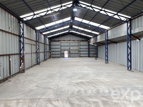 Bodega De 656 M2 En Venta En Recoleta