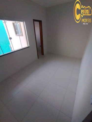 Sobrado Com 2 Dormitório(s) Localizado(a) No Bairro Itacolomi Em Balneário Piçarras / Balneário Piçarras - 547