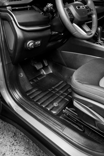 Cubre Alfombras Auto Toyota Yaris Negro
