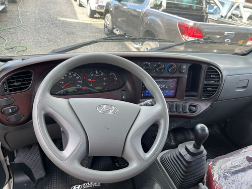 Hyundai Hd65