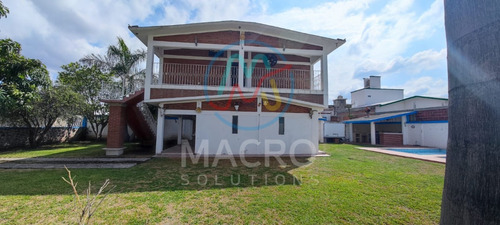 Casa En Renta En Fracc. Citlalin Con Amplio Jardín, Alberca Y Palapa