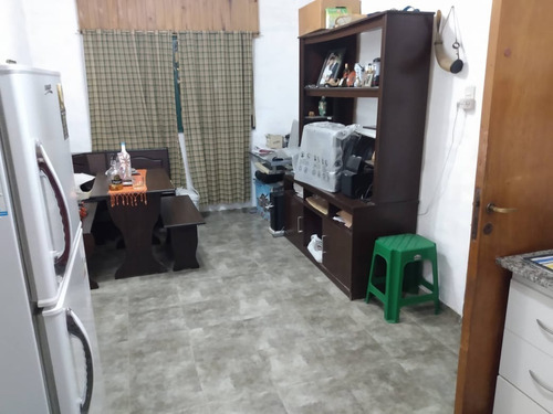 Imagen 17 de 19 de Casa + Galpon + 2 Locales Comerciales En Venta - Barrio San Martin