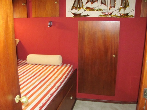Trawler De Acero Naval Retasado. Impecable