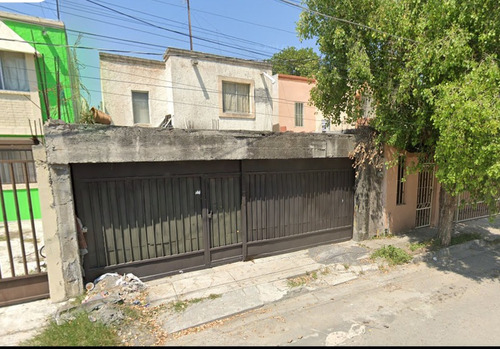 Venta De Casa En Praderas De Guadalupe, Guadalupe, Nuevo Leon, Casa En Recuperacion Mbdelr