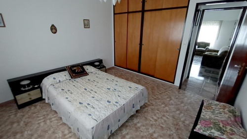 Imagen 20 de 28 de Casa 3 Amb. Con Jardín - Martínez