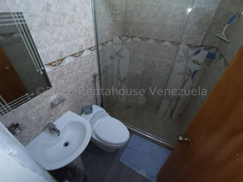 Imagen 30 de 30 de Hermoso Townhouse Ubicado En Conjunto Cerrado Con Pozo, Vigilancia Privada Y Doble Porton De Acceso, Es Moderno Y Tendencia Minimalista, Cuenta Con Su Cocina Empotrada Equipada, Pisos Laminados