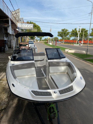 Imagen 5 de 14 de Canestrari 208 Con Suzuki 200hp