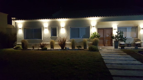 Imagen 2 de 16 de B° Los Talas Hermoso Chalet De 3 Dormit, 4 Baños Y Piscina