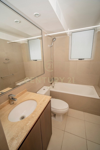 Se Vende Departamento De 2 Dormitorios - Torre Capital