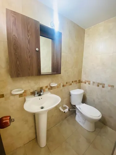 Vendo Casa Unifamiliar De Dos Pisos Barrio Los Alamos