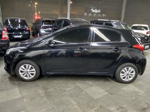 Imagem 8 de 12 de Hyundai Hb20 1.6 Flex Comfort Plus Completo Couro 2013 Preto