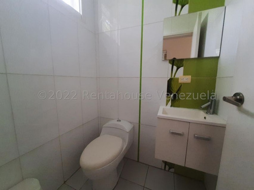 Imagen 2 de 16 de Amplia Casa Dúplex . En Urb. Falcon Crest. San Juan De Los Morros 22-27205 Yinett A.