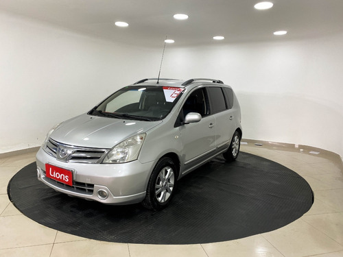 Imagem 1 de 17 de Nissan Livina