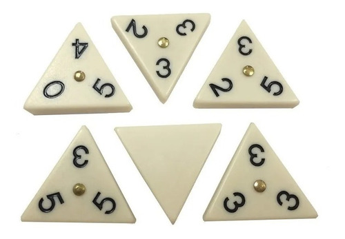 Imagen 2 de 9 de Triomino Juego De Mesa Domino Triangular De Viaje Bisonte