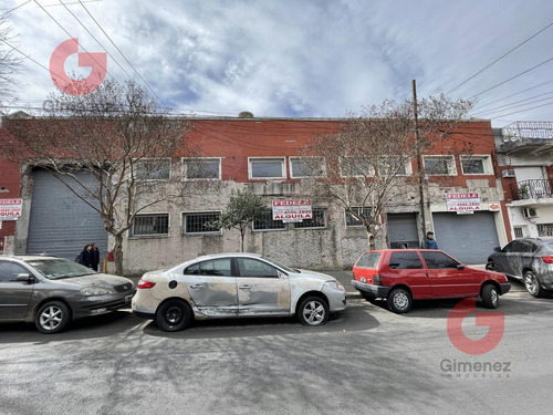 Galpon Con Oficinas 1800m2 - Mataderos