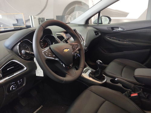 Imagen 6 de 11 de Chevrolet Cruze 5 1.4 Lt Mt 5p