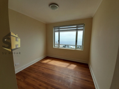 Se Vente Bonito Dpto En Costa De Montemar. Vista Al Mar.
