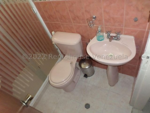 Imagen 19 de 30 de Casa En Venta En Fundalara Barquisimeto