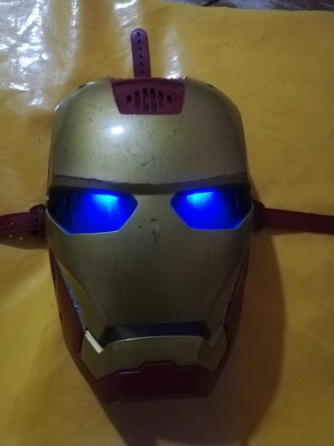 Mascara De Juguete De Iron Man Con Luz Y Sonido (de Uso) 