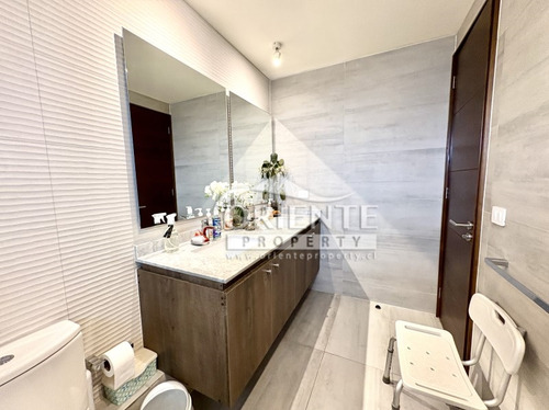 Vive En La Dehesa | 3 Dormitorios + Servicio + Sala De Estar