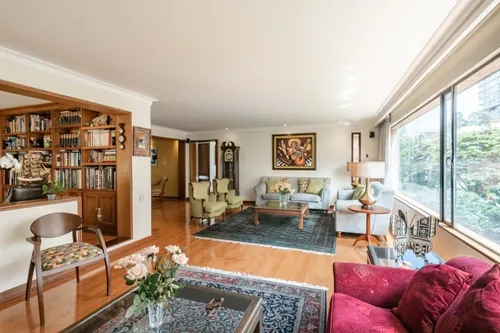 Apartamento En Venta En El Chicó. Cod V19948