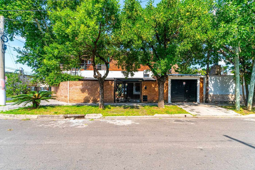 Casa 3 Dormi Garage Y Jardin Venta/permuta Roldan