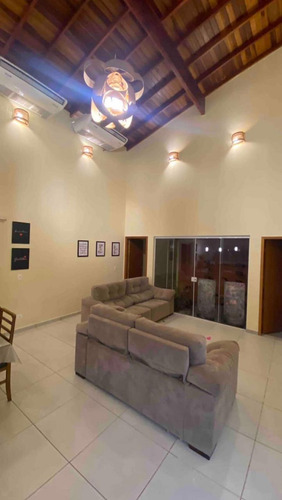 Casa De Campo Inteira Hospedado Por Junior Cezar