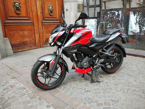 Imagen 2 de 19 de Bajaj Rouser Ns 200
